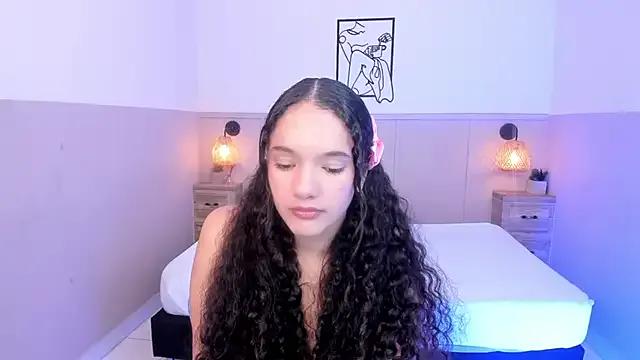 ZairaGlow from StripChat is Freechat