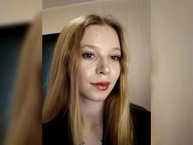 Freechat 1biscuit1 on BongaCams