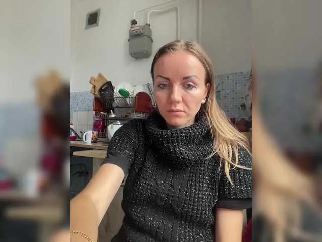 Offline Alenushka888 on BongaCams