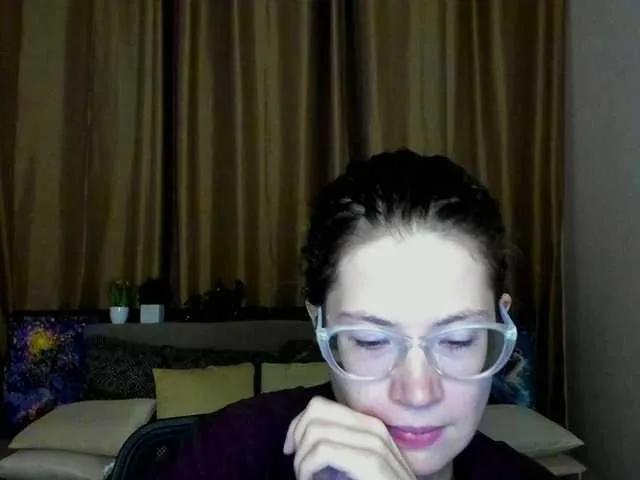 Offline Aliciafolow009 on BongaCams