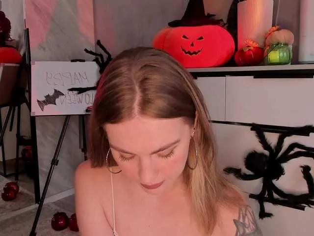 Offline AlisaClark on BongaCams