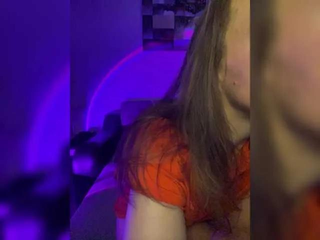 Offline Alisasqrl on BongaCams