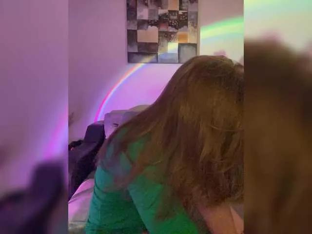 Offline Alisasqrl on BongaCams