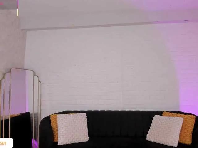 Offline AllyJensen on BongaCams