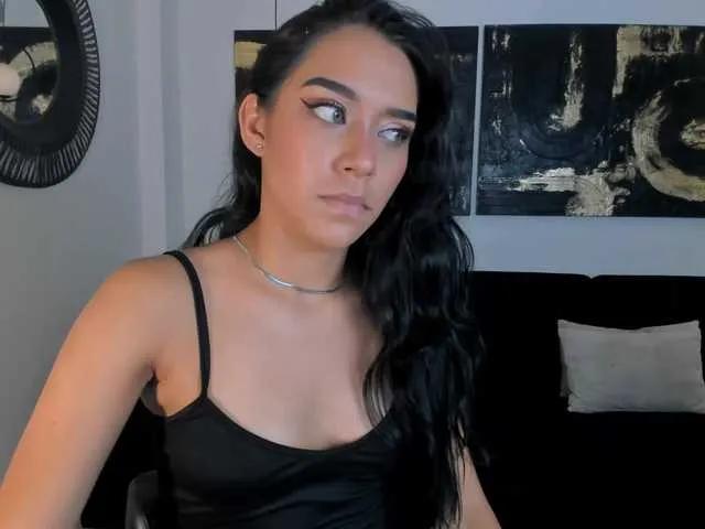 Freechat AmaliaCruss on BongaCams