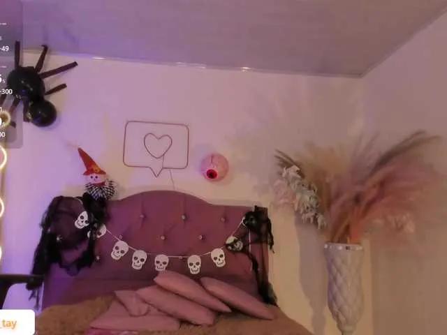 Amara-tay on BongaCams 