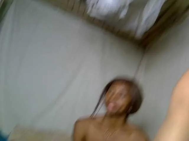 AmelieAndJames0919 — Freechat on BongaCams