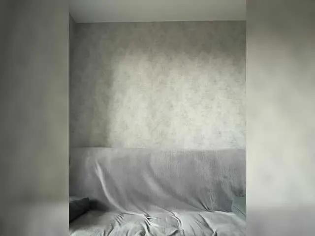 Offline apple15promax on BongaCams