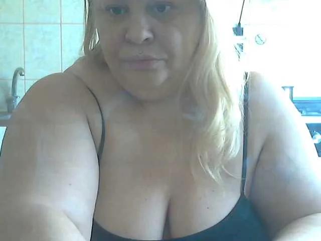 Offline AriannaMilf on BongaCams