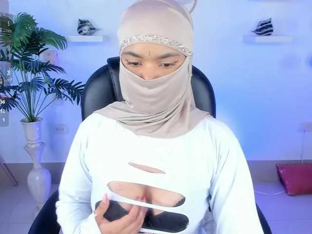 Offline Aura-cuutee on BongaCams