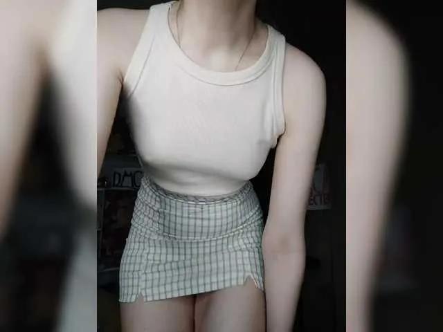 Offline BadGirlv1 on BongaCams