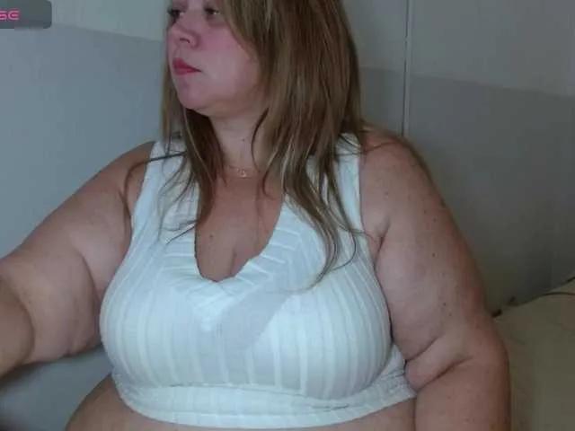 Offline bella-savati on BongaCams