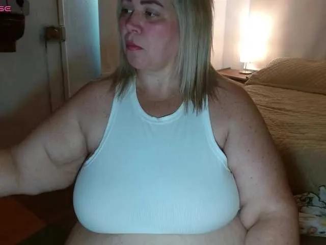 Offline bella-savati on BongaCams