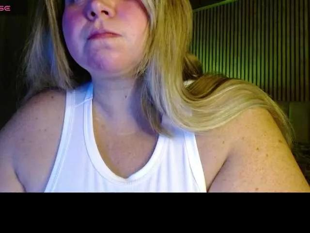 Offline bella-savati on BongaCams