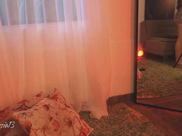 Bellapazzia — We love slow teasing, deep eye contact, and knowing you're watching us get turned on.


 Dominance & submission
 Passionate rough sex
 Spanking, choking, and a firm grip
 Watching each other lose control
 Your naughty requests