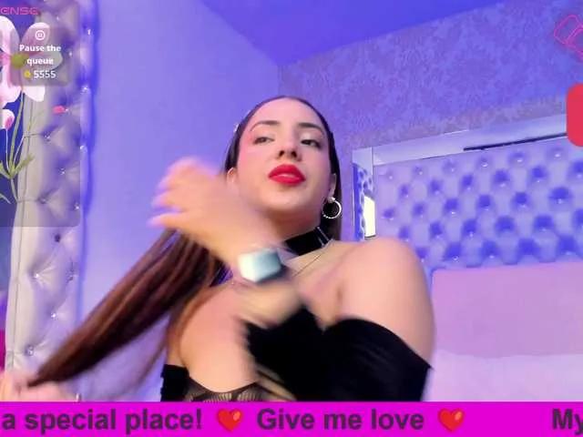 Offline BellaSaint on BongaCams