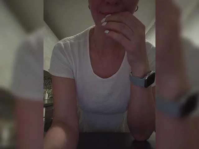 Freechat Biggirl777 on BongaCams