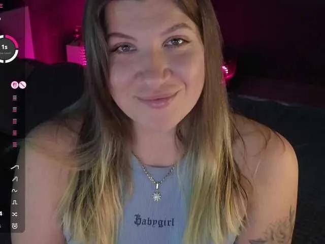 Offline BloomBambi on BongaCams