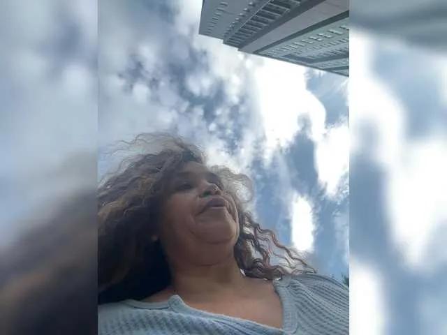 Offline Candela-lat on BongaCams