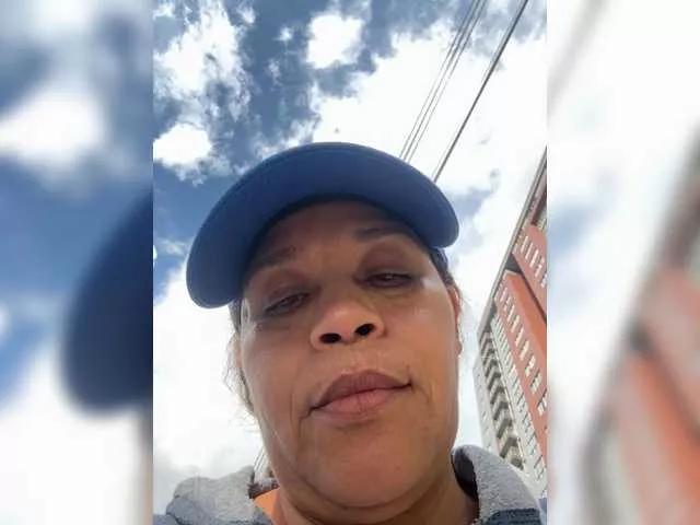 Offline Candela-lat on BongaCams