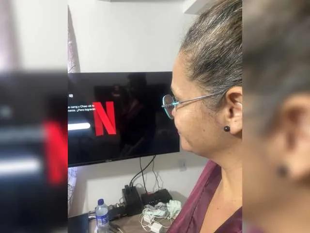 Offline Candela-lat on BongaCams