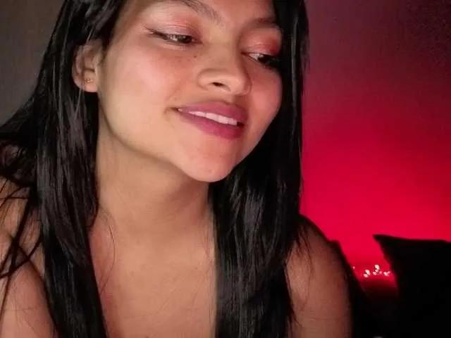 Offline Candela34 on BongaCams