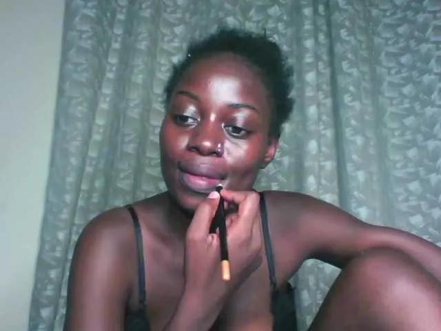 Offline Caramelsexy on BongaCams