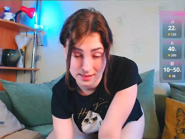 Offline Caroline1995 on BongaCams