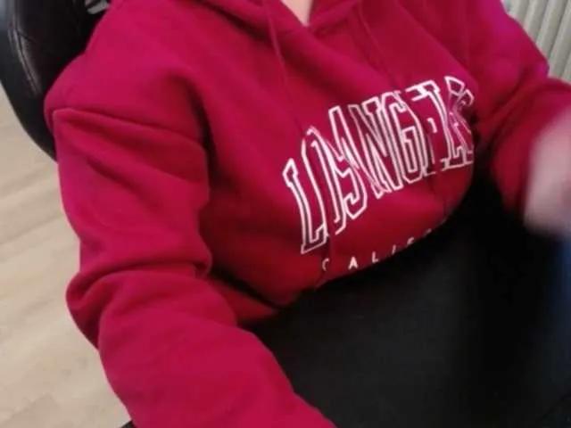 Offline Celina-Rose on BongaCams