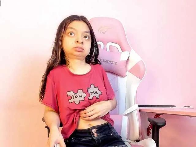 CharlotteMuller on BongaCams