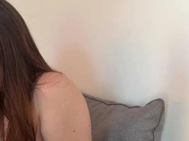 Freechat claireheart on BongaCams