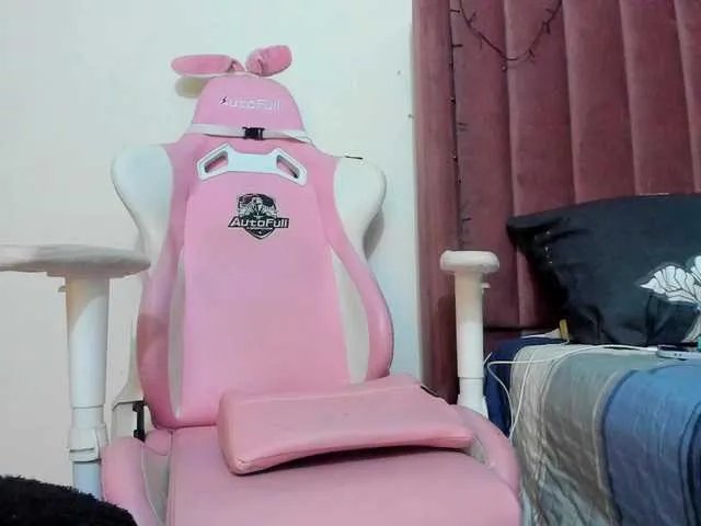 dannascott26 on BongaCams 
