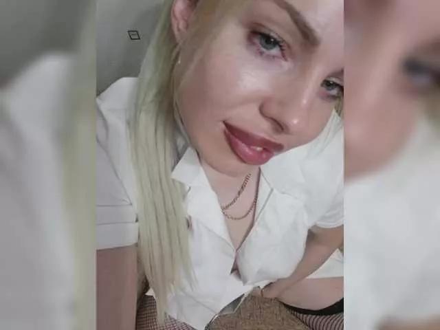 Offline Djesikaa on BongaCams