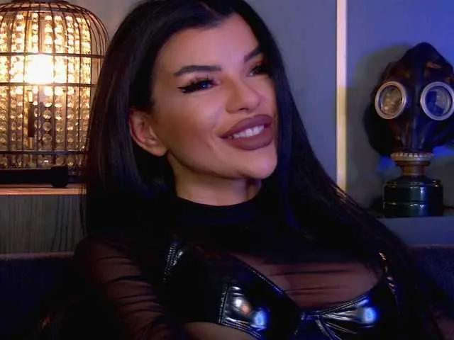 EleniaDevons on BongaCams