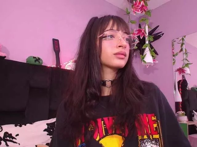 EllieStewart on BongaCams 