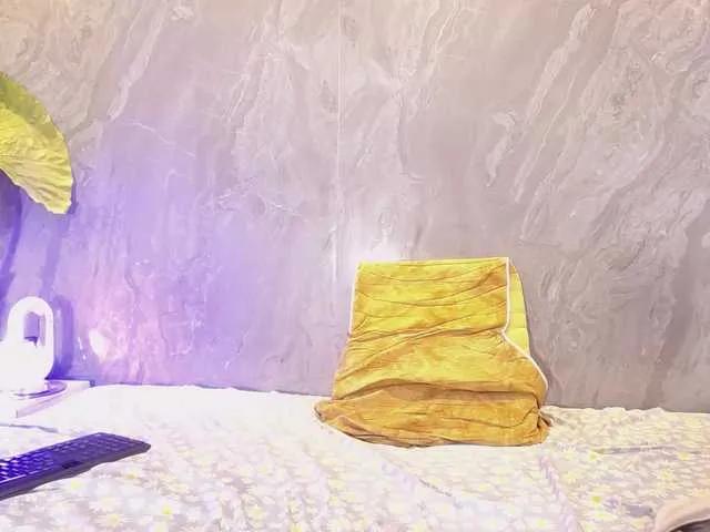 EllyRain on BongaCams