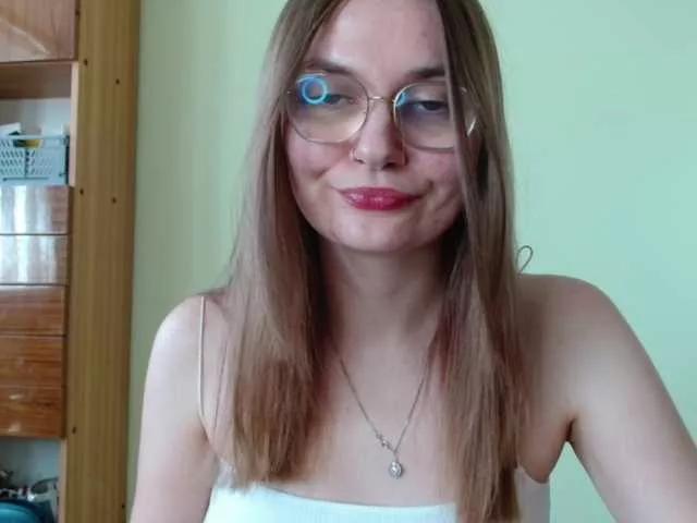 Offline Ellyxcute on BongaCams