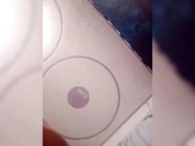 Offline Emily-510 on BongaCams