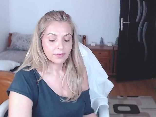 Evamaria2025 on BongaCams