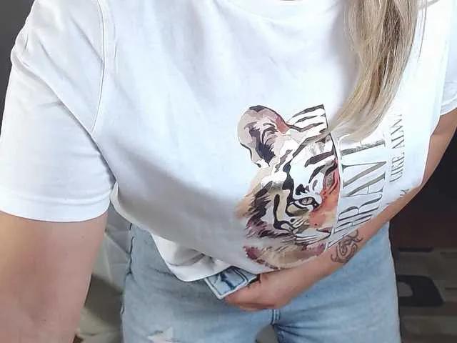 Evamaria2025 on BongaCams