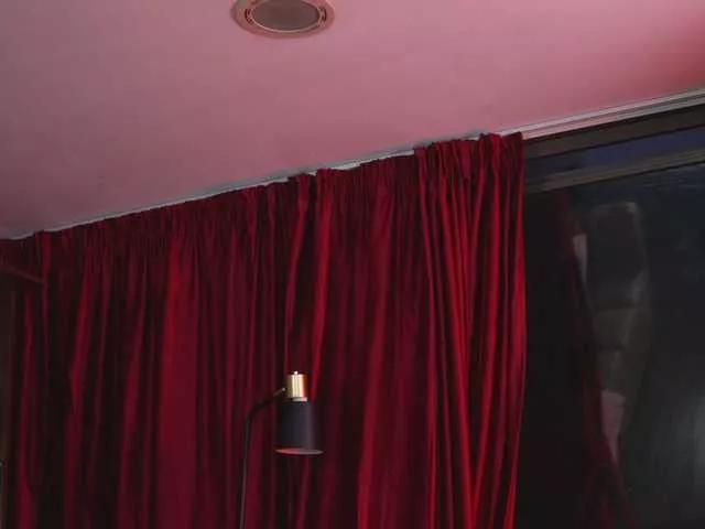 Offline EvelynEvyy on BongaCams