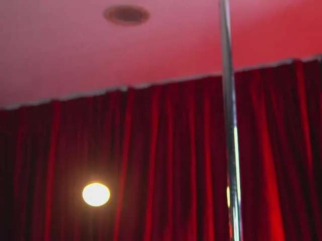 Offline EvelynEvyy on BongaCams