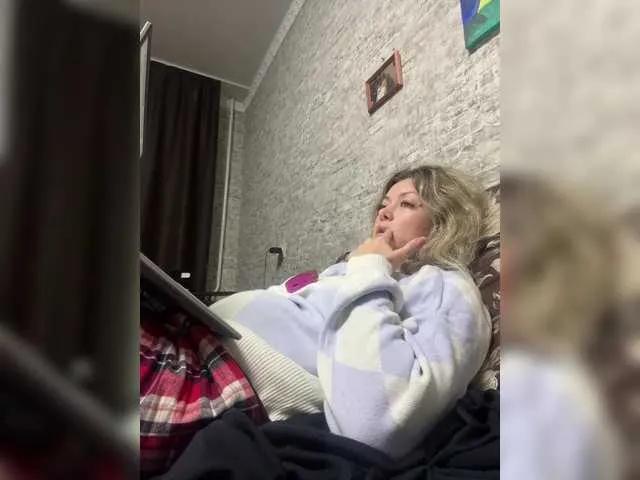 Offline Fiona2019 on BongaCams