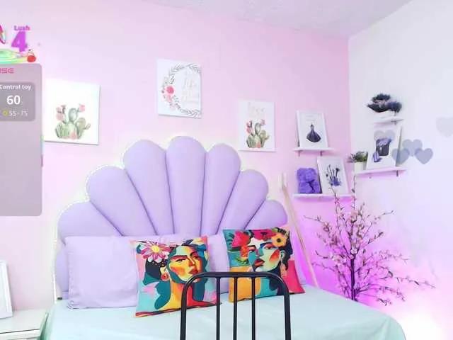 Offline HannaPretthy on BongaCams