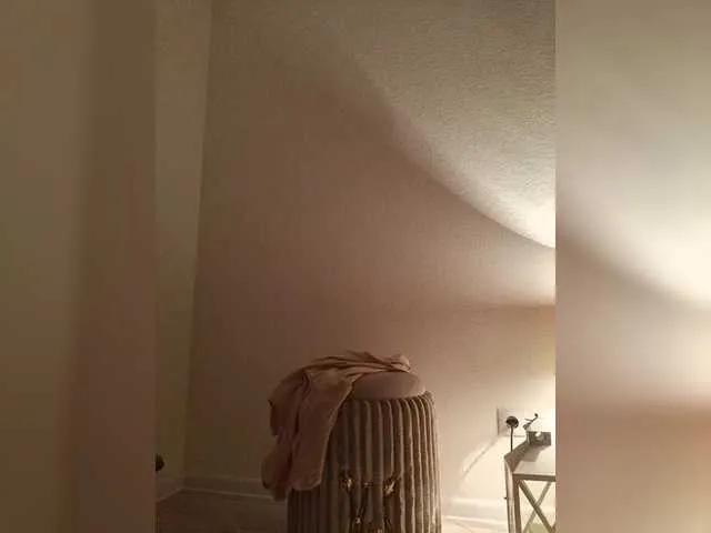 Offline HelenBerg on BongaCams