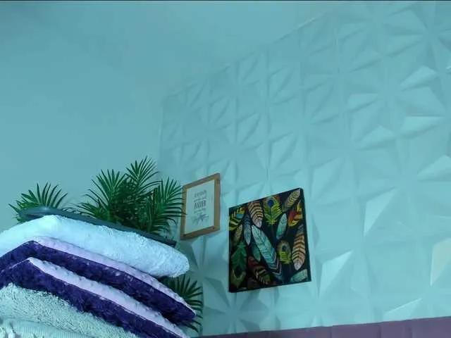 Hellen-Sky on BongaCams 