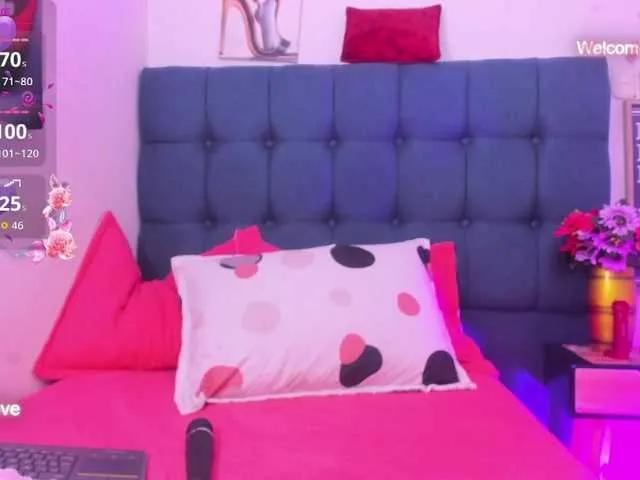 Offline Hellen-star on BongaCams