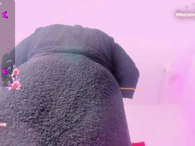 Offline Hellen-star on BongaCams
