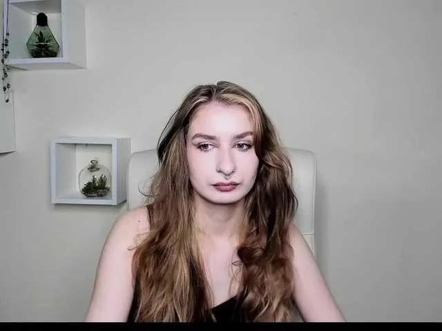 Freechat HotNina19 on BongaCams