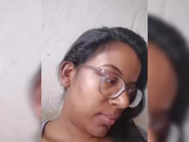 IndianBeaut on BongaCams 